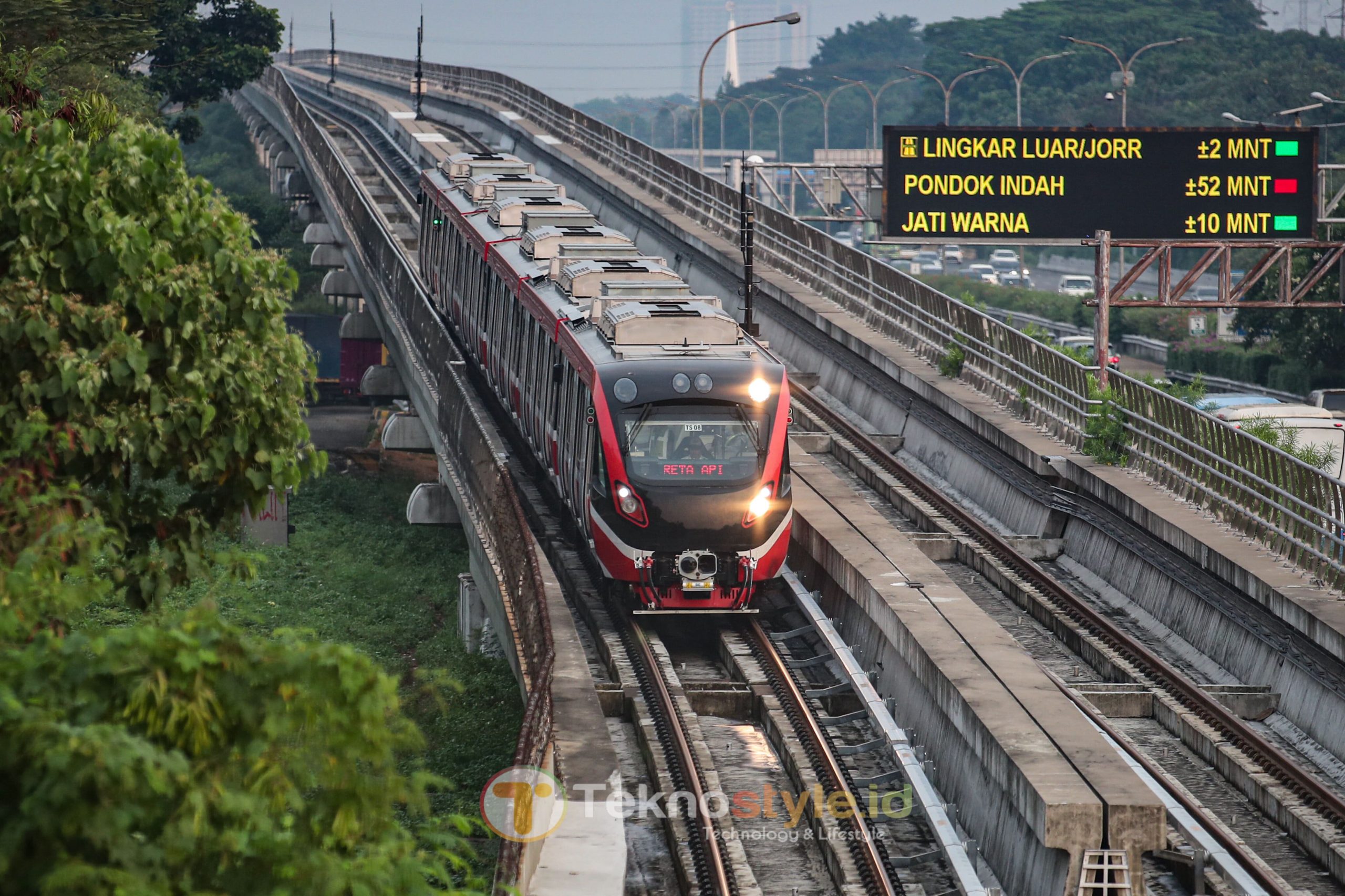 Meriahkan HUT Jakarta Tarif LRT MRT Dan Transjakarta Cuma 1 Rupiah