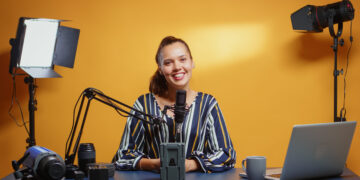 Mau Jadi Content Creator? Cek Dulu Kamera ini!