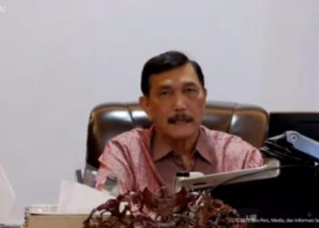 Ramai Kritik Kewajiban Tes PCR untuk Penerbangan