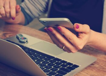 Simak Harga dan Fitur Berkelas Realme GT Neo2