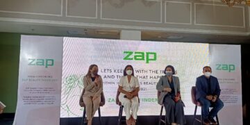 Mencoba Terbang Perdana dengan Super Air Jet