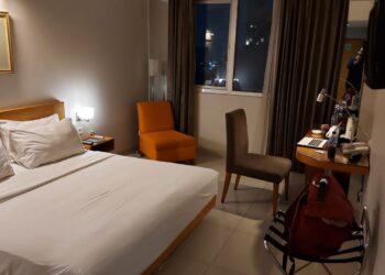 Mencoba Terbang Perdana dengan Super Air Jet