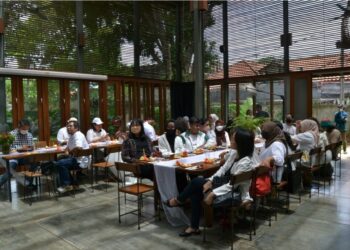 Launching Teknostyle