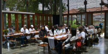 Launching Teknostyle