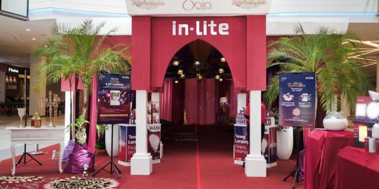 in-Lite LED dan Gaia Bumi Raya City Hadirkan Keceriaan melalui Program Lights of Ramadan Lebih dekat dengan masyarakat Pontianak