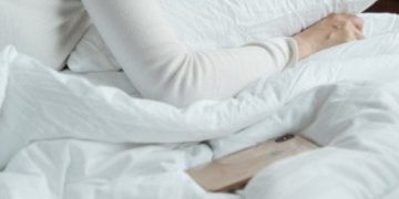 6 Rutinitas yang Bisa Kamu Lakukan agar Tidur Nyenyak