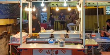 ANGKRINGAN ANTI MAINSTREAM DI TEBET, JAKSEL