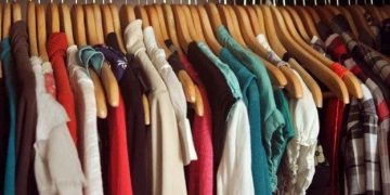 5 Basic Fashion Item ini Wajib Kamu Punya Salah satunya!