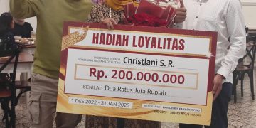 Menangkan Hadiah 200 Juta dari Easy Shopping, Ibu Christiani “Akan digunakan untuk Biaya Pengobatan Sang Suami”