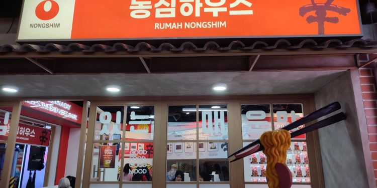 Rumah Nongshim: Spot Makan Ramyun ala Korea Hadir di Lotte Alley!