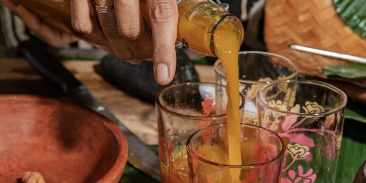 WANITA PENJUAL JAMU MASUK DALAM VOGUE MAGAZINE DI INSTAGRAM