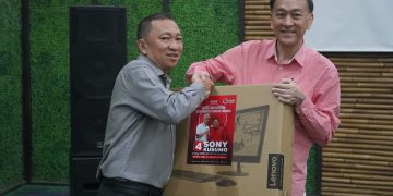 Sony Kusumo Bagikan 100 Komputer untuk Tingkatkan Produktivitas Pemuda