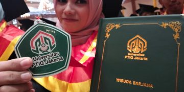 Potret Universitas PTIQ Jakarta Gelar Wisuda Sarjana, Magister dan Doktor
