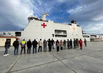 KRI dr. Radjiman Wedyodiningrat-992 Membawa Bantuan Kemanusian dan Air Mineral Le Minerale Telah Tiba Di Mesir