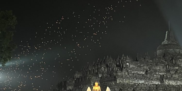 Festival Lampion Borobudur Menjadi Puncak Acara Waisak Nasional 2568 B.E.