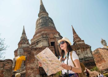 Menikmati Perjalanan Sendiri: Tips Solo Travel yang Aman dan Menyenangkan