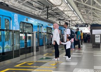 Tips Liburan Seru dan Hemat dengan Transportasi Umum