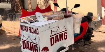 Murah, Nikmat, Viral! Fenomena Nasi Padang Keliling