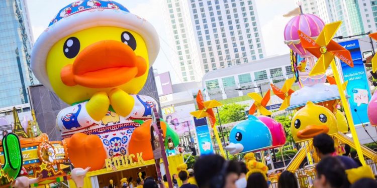 B.Duck 20th Playful Carnival 2025: Pesta Dua Dekade Bebek Ikonik di Jakarta