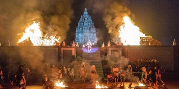 Wisata Ramayana Ballet di Prambanan