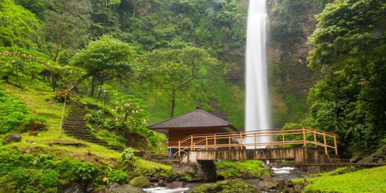 Rekomendasi 5 Kota Dingin di Jawa Barat untuk Liburan Sejuk & Menenangkan