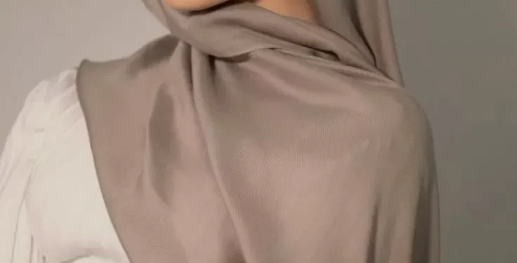 Fenomena Hijab Jahat: Tren Fashion Hijab Viral yang Dinamis dan Kontroversial