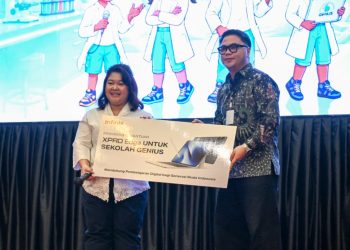 Infinix Dukung Digitalisasi Pendidikan di Indonesia Timur, Salurkan XPAD EDGE untuk Sekolah GenIUS