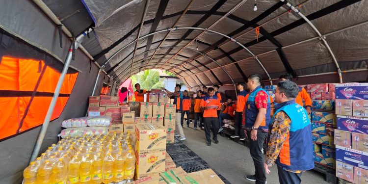 Percepat Respons Darurat Gempa NTT, IDSurvey Group Salurkan 2,4 Ton Bantuan melalui BNPB
